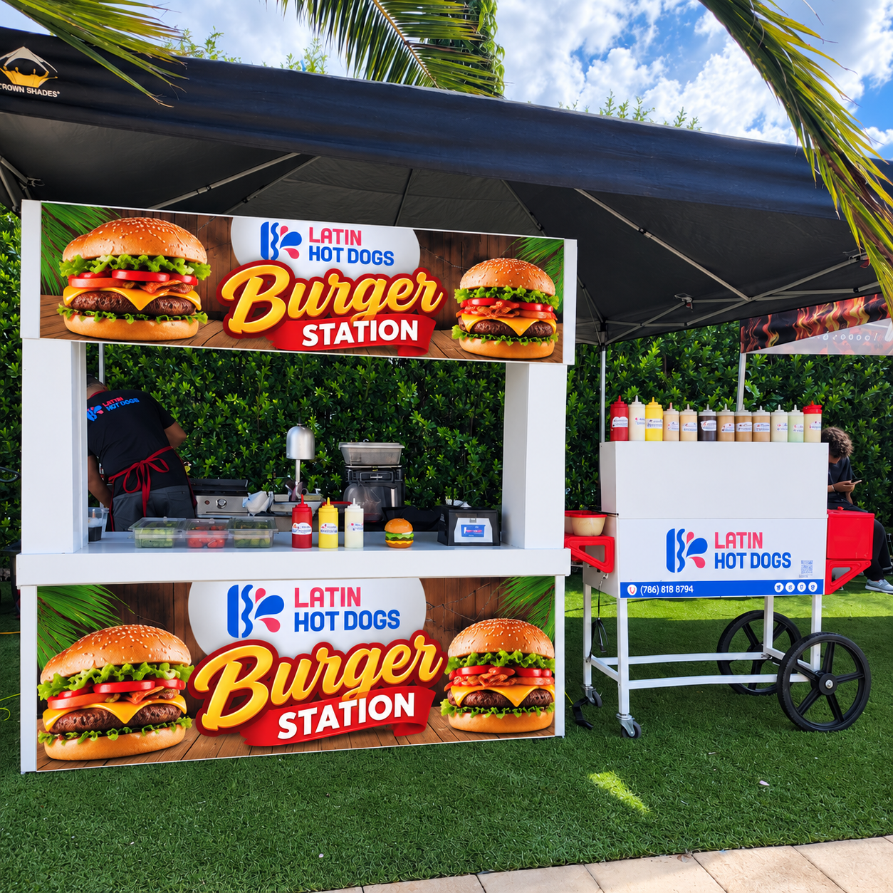 Estación Latin Hot Dogs en evento